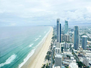 Ocean view 3Bed apt in Surfers